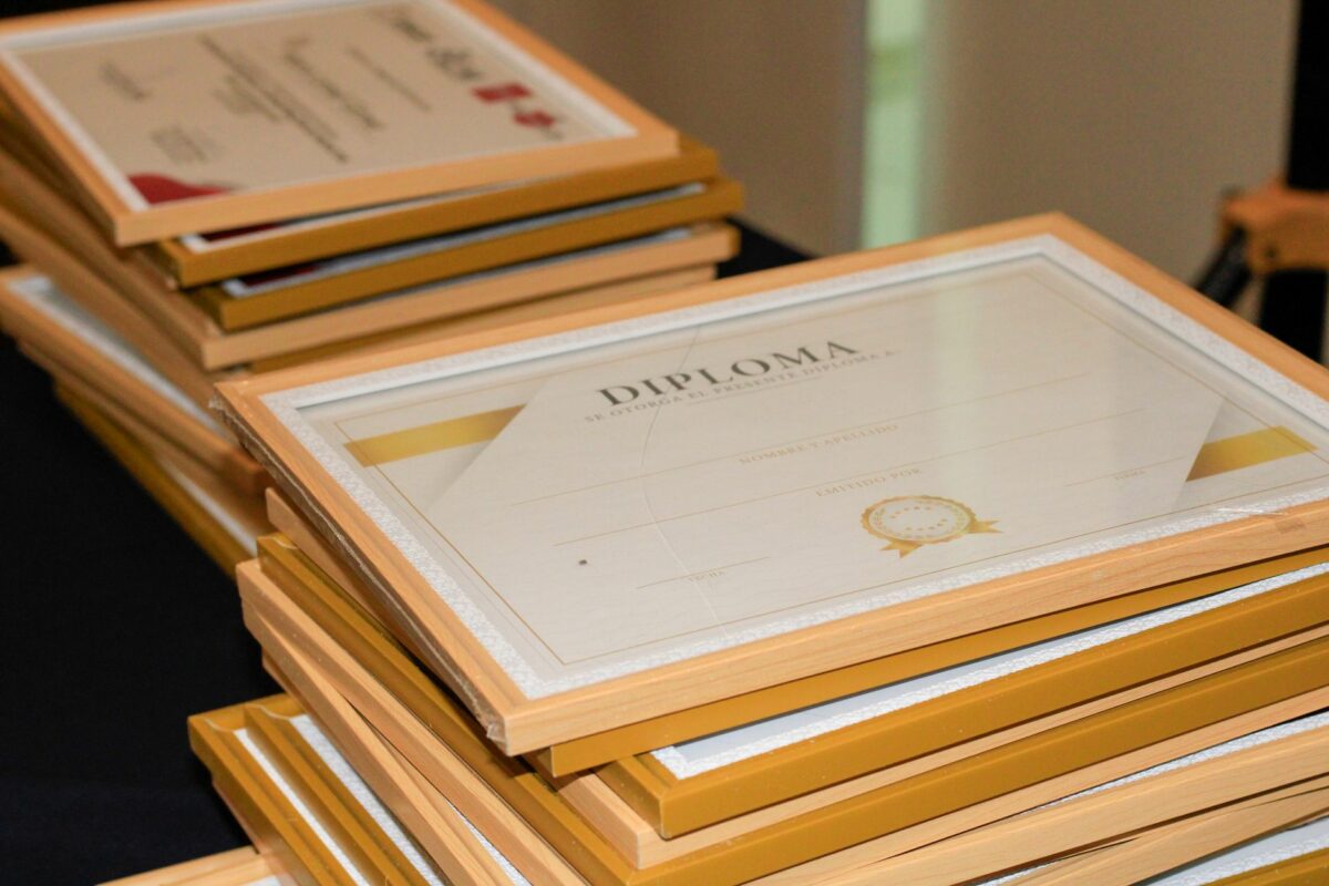 Diplômes universitaires de thérapies douces : l&rsquo;Académie de médecine demande un audit