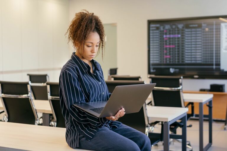 Reconversion professionnelle : Transitions Pro PACA appelle les salariés à oser le changement de métier